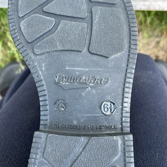 Blundstone 1309 Unisex Chelsea Boot - size M 7.5 or W 9.5 - Picture 8 of 12